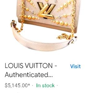I am selling my Louis Vuitton, authentic purse. The purse is brand new.
